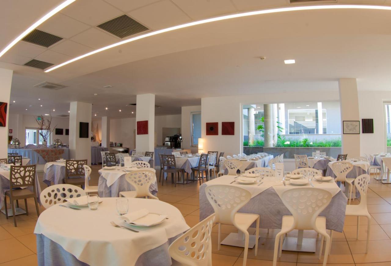 Hotel Futura Club Spiagge Bianche Fontane Bianche Zewnętrze zdjęcie